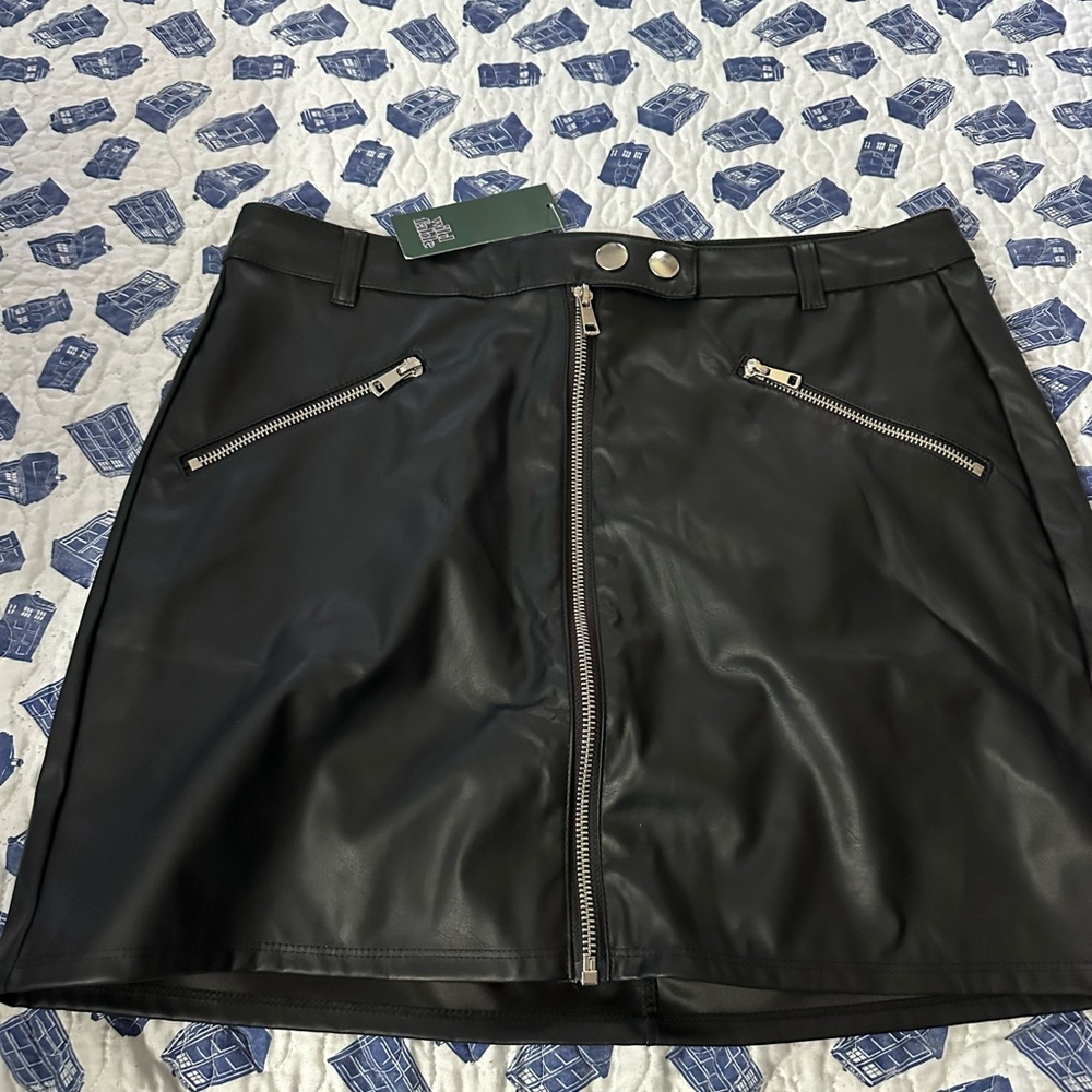 Wild Fable Black Faux Leather Mini Skirt with Zipper Details